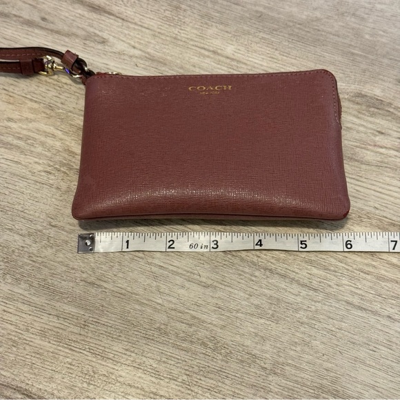 COACH - Mauve / Pink Small Wristlet / Wallet - Picture 6 of 12